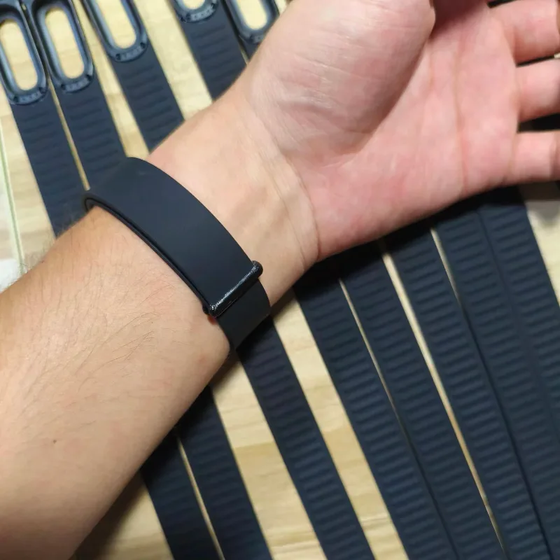 Sport Loop Strap - Cinturino Morbido Monocolore per Google Fitbit