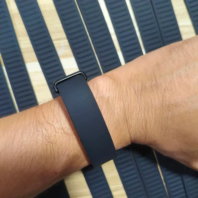 Cinturino Morbido Monocolore p - Sport Loop Strap recensione e prezzo