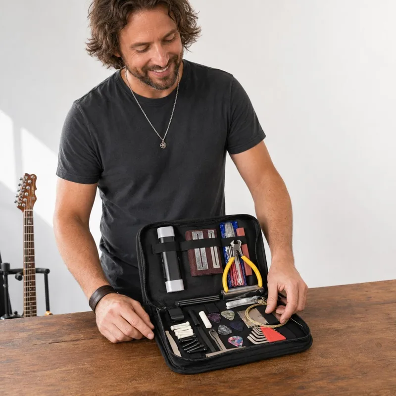 Kit di Riparazione per Chitarr - Tool Kit Strap Change recensione e prezzo