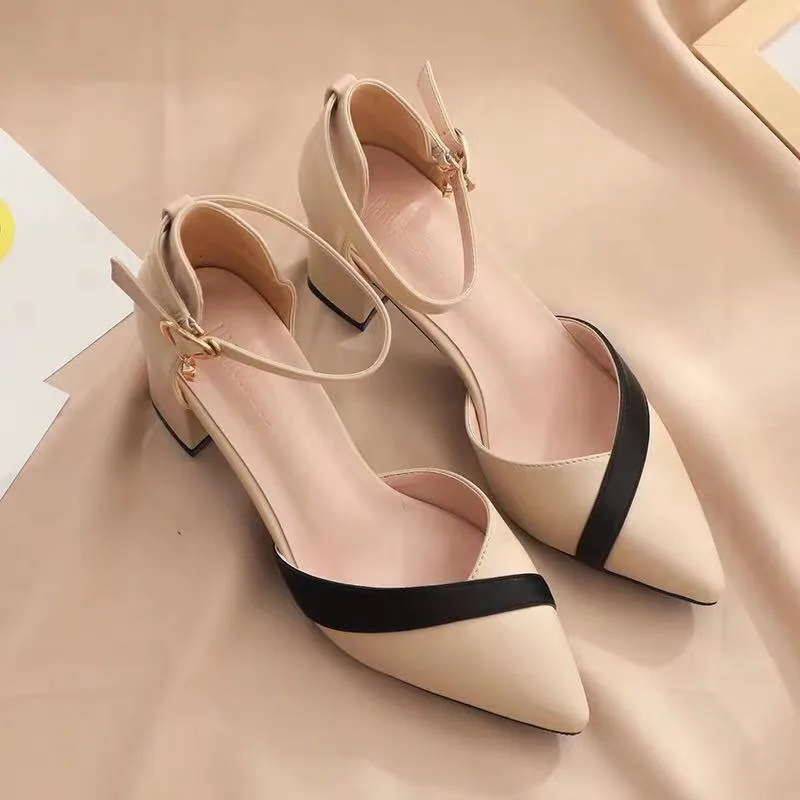 Scarpe Classiche da Donna con  - Leather Classic Strap recensione e prezzo